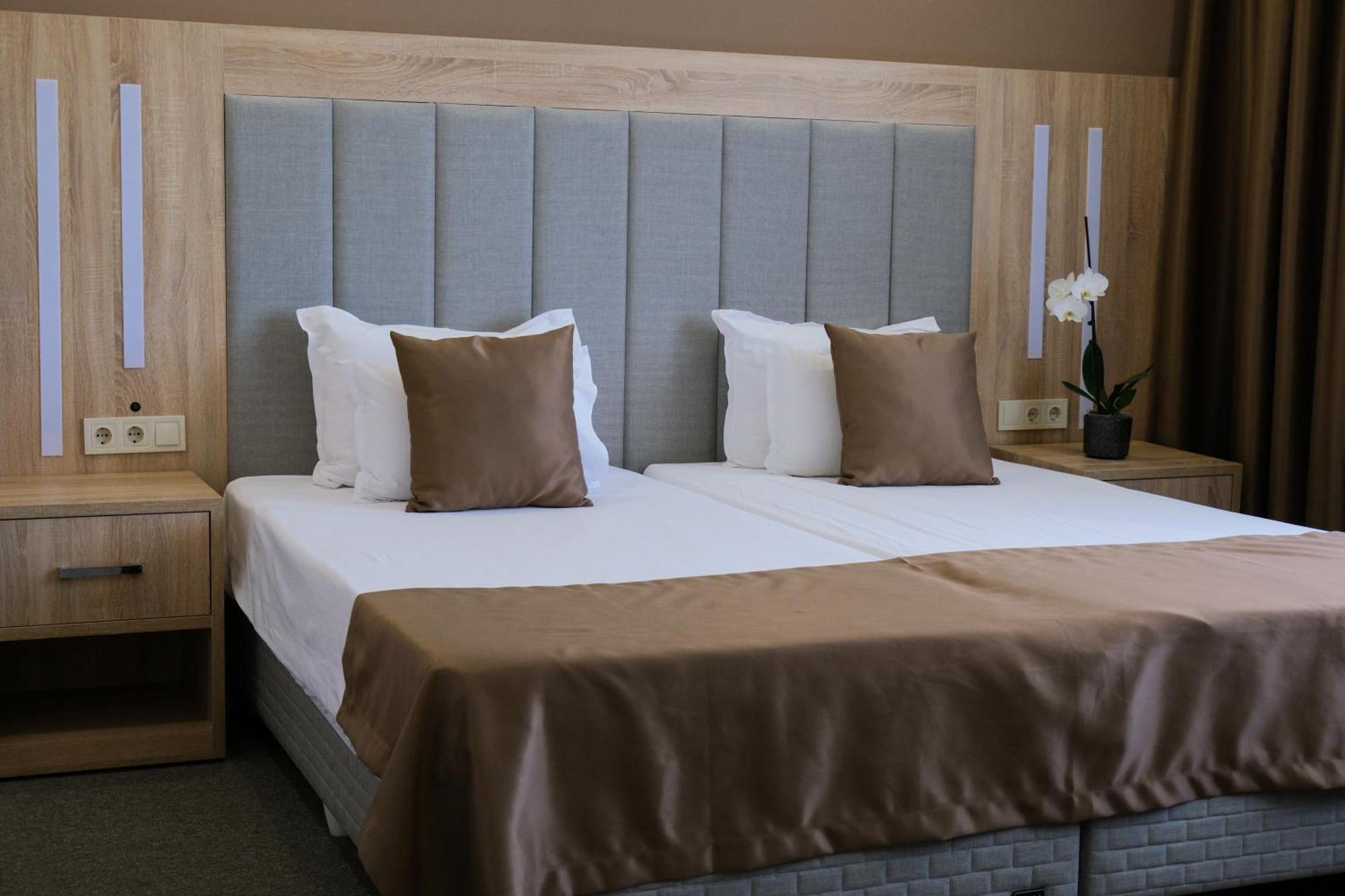 Sps Hotel